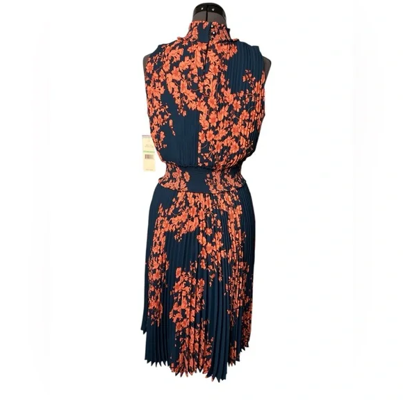 NWT Nanette Lepore Pleated Dress - Picture 3 of 7